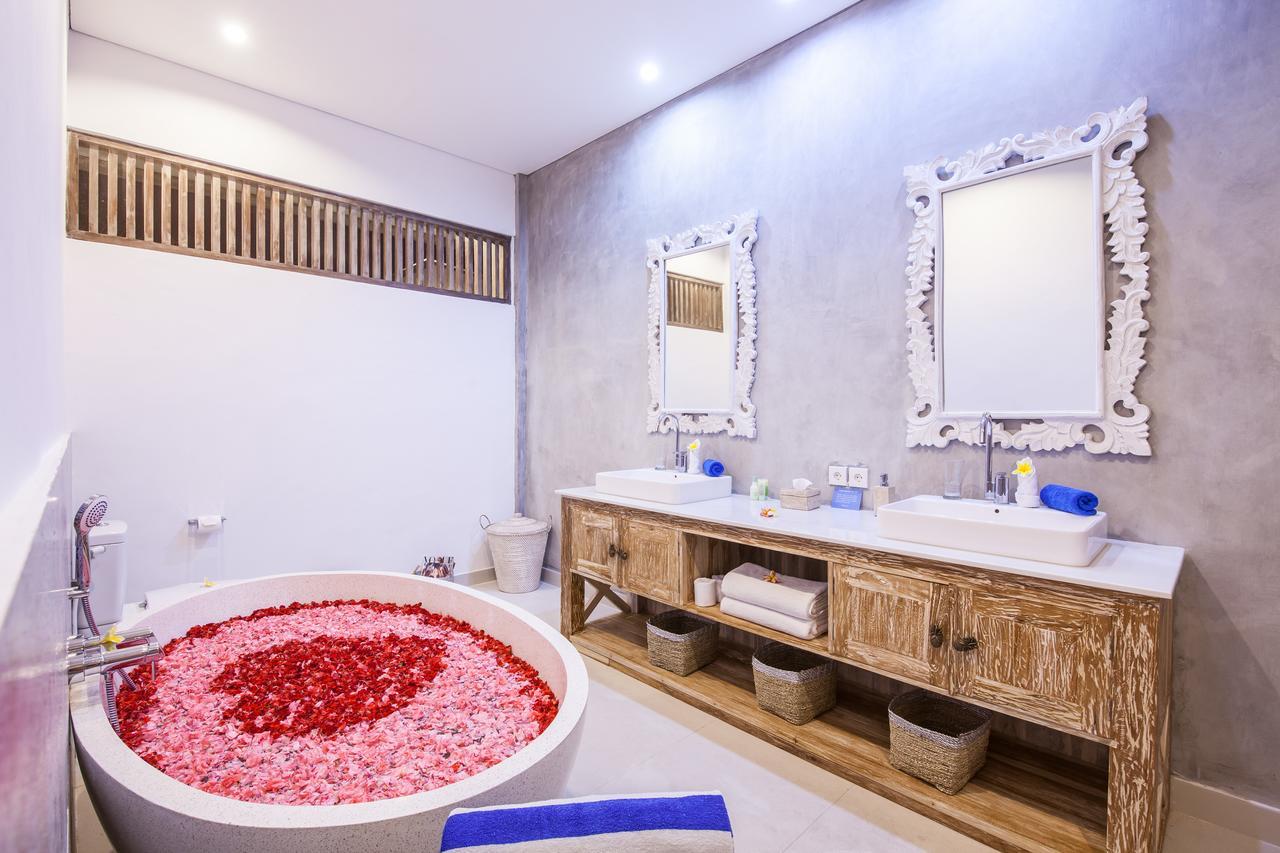 Ambermoon Villa 2 Seminyak Eksteriør billede